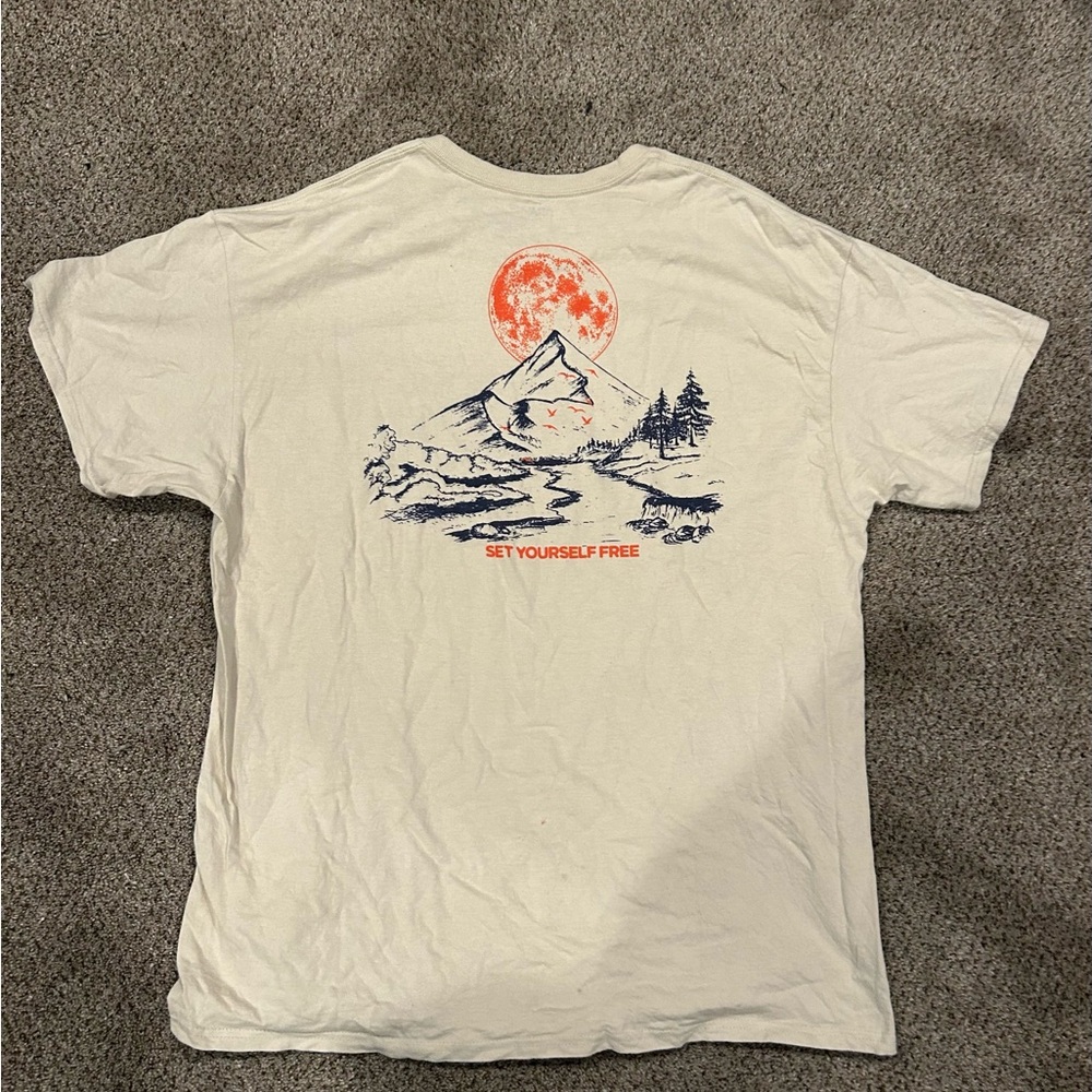 Ivory Graphic Tee with Mountain and Moon Design